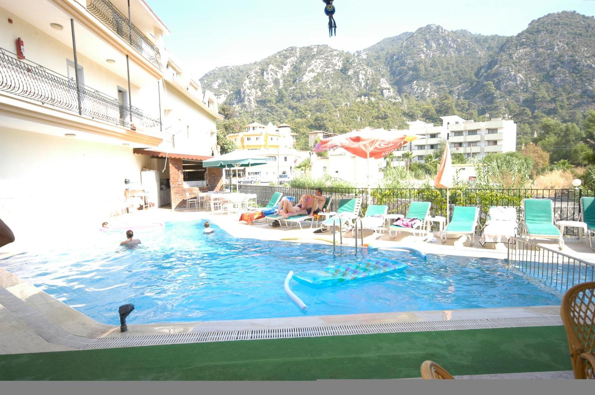 Ozlem 2 Apart Hotel Marmaris Exterior photo