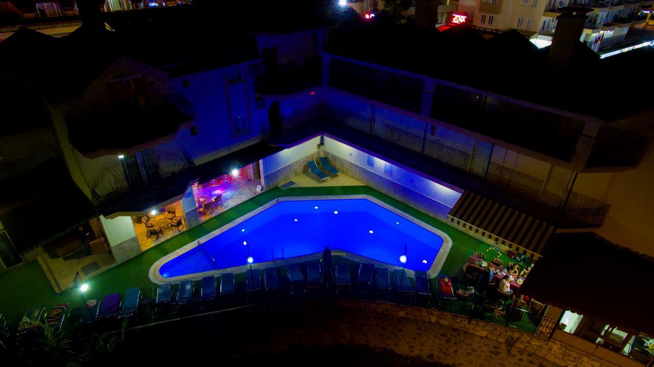 Ozlem 2 Apart Hotel Marmaris Exterior photo